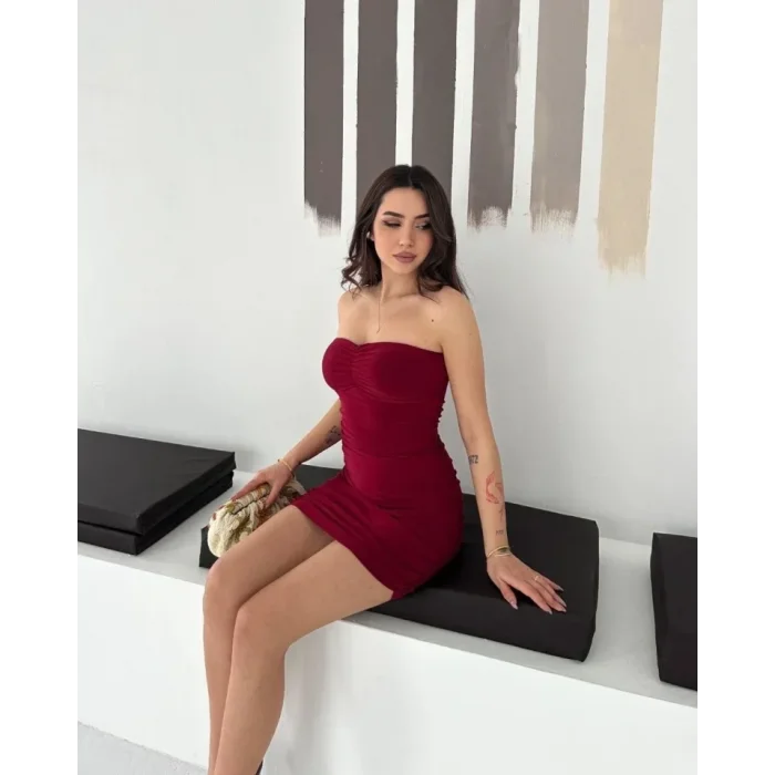 Drapeli Straplez Mini Elbise Esnek Kumaş Vücuda Oturan Gece Elbisesi - Bordo