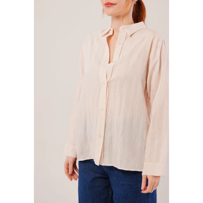 Düğmeli Ve Çizgi Detaylı Krem Gömlek