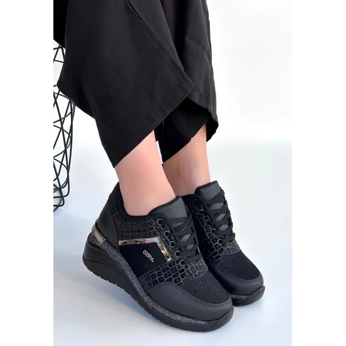 Geja Siyah Cilt Bağcıklı Spor Ayakkabı