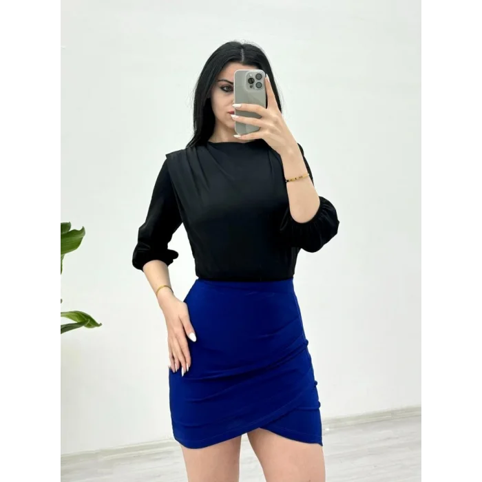 İçi Tulumlu Omuzdan Büzgülü Vatkalı Sendy Bluz -Siyah