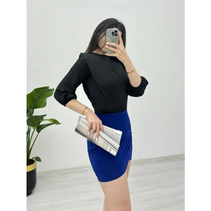 İçi Tulumlu Omuzdan Büzgülü Vatkalı Sendy Bluz -Siyah