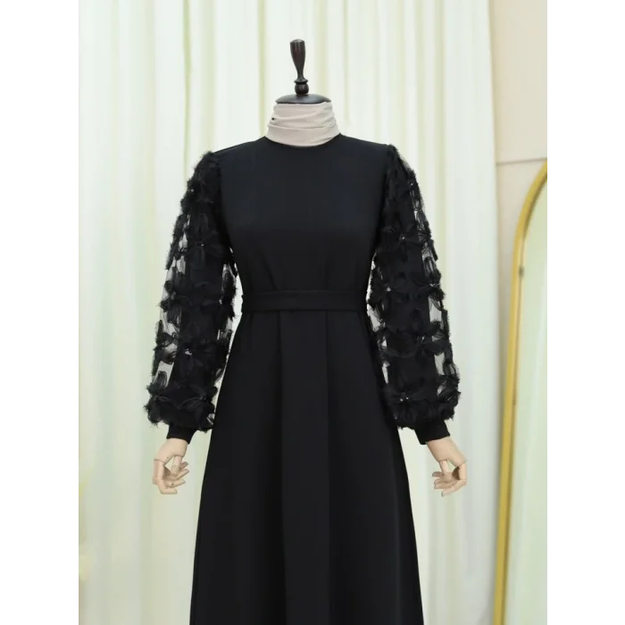 Kabartma Çiçekli Tül Kollu Kemerli Elbise -Siyah