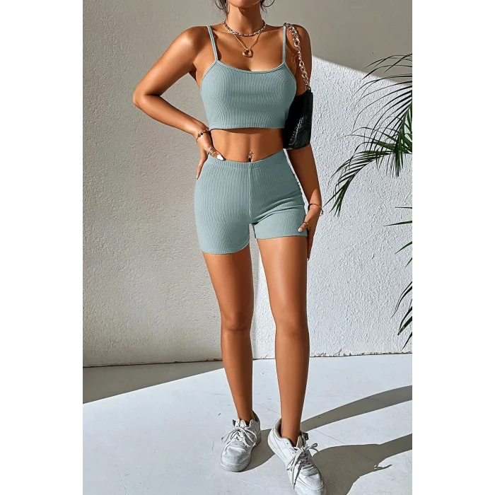 Kadın Açık Mavi Şortlu Kaşkorse Gecelik Takım – Modern, Konforlu ve Günlük Kombinlere Uygun