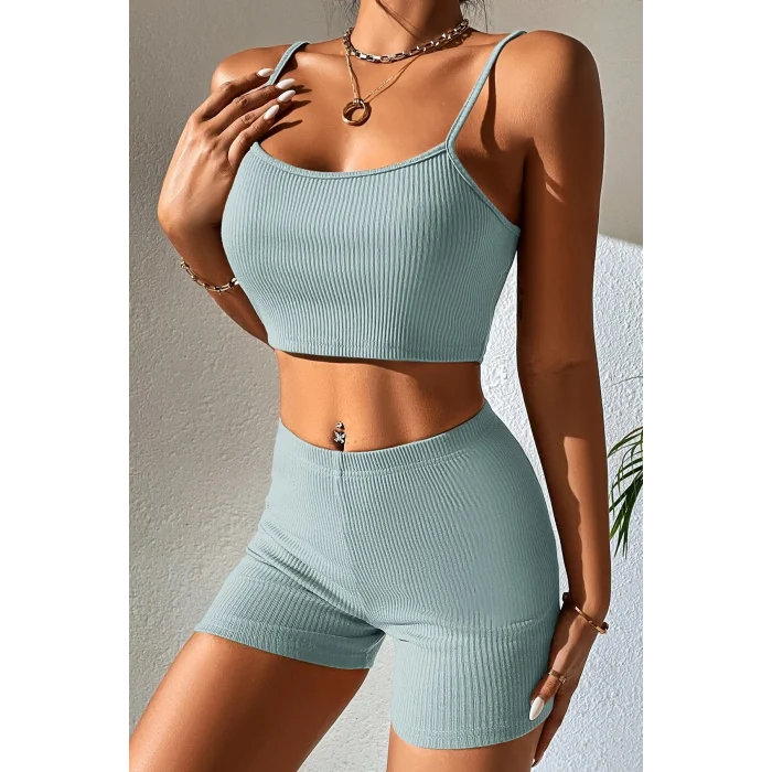 Kadın Açık Mavi Şortlu Kaşkorse Gecelik Takım – Modern, Konforlu ve Günlük Kombinlere Uygun