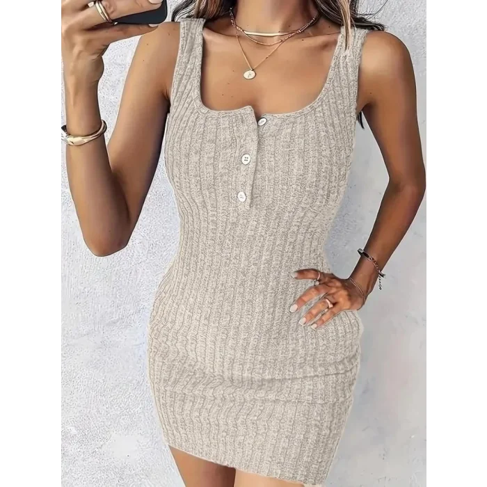 Kadın Askılı Yuvarlak Yakalı önü Düğmeli şardonlu Kaşkorse Mini Elbise Ve Kısa Ceket