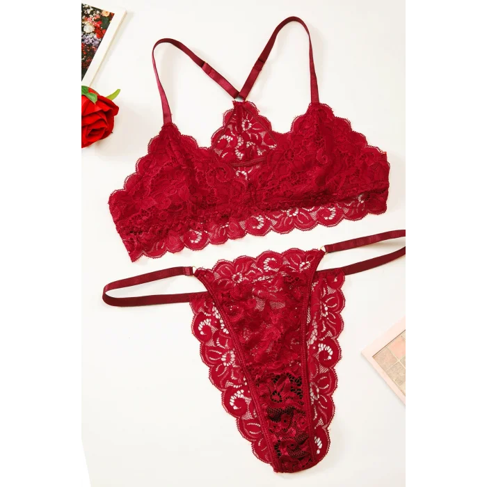 Kadın Bordo Sırtı Dantel ve İp Detaylı Şık Sütyen Külot Takımı – Modern, Konforlu ve Günlük Kombinlere Uygun