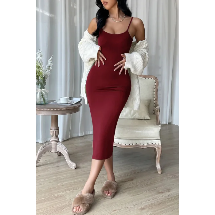 Kadın Bordo Yırtmaçlı Diz Altı Vücüdu Saran Gecelik