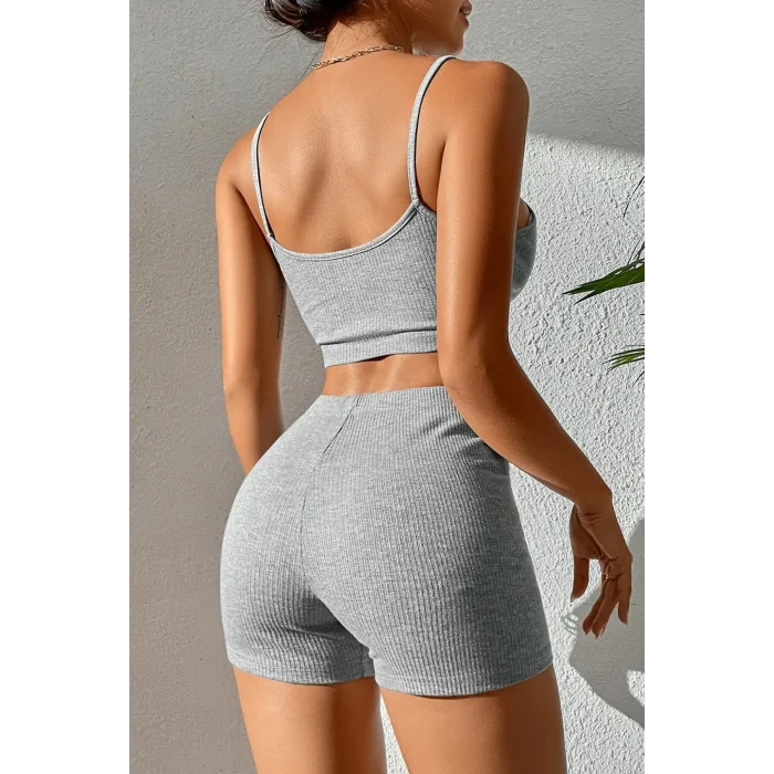 Kadın Gri Melanj Şortlu Kaşkorse Gecelik Takım – Modern, Konforlu ve Günlük Kombinlere Uygun