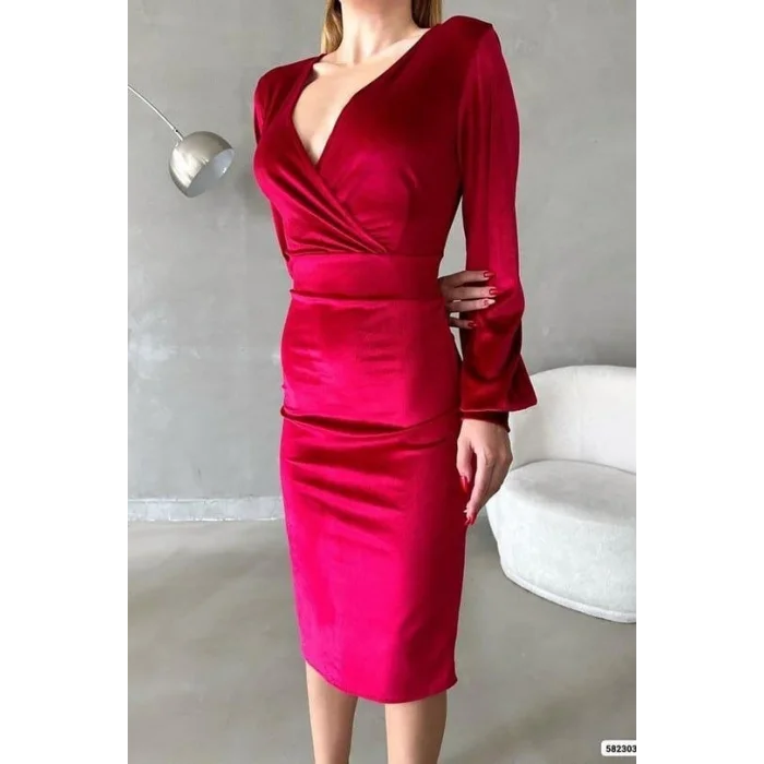 Kadın Kadife Kumaş Kruvaze Yaka Balon Kol Ve Yırtmaç Detaylı Midi Boy Elbise