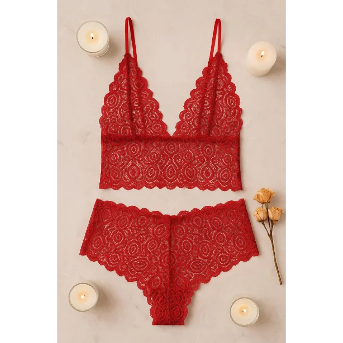 Kadın Kırmızı Dantel Bralet Şort Takımı – Tutkulu ve Çekici İç Giyim