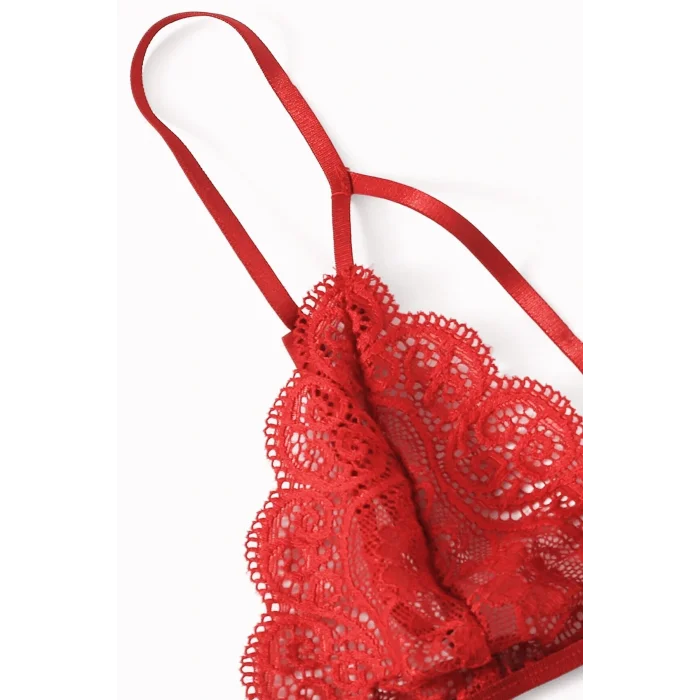 Kadın Kırmızı Dantel Sütyen Külot Takımı – Modern, Konforlu ve Günlük Kombinlere Uygun