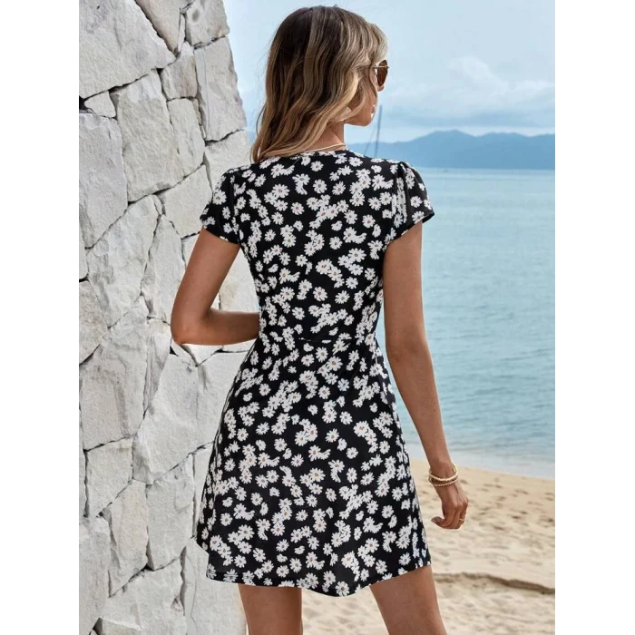 Kadın Kısa Kollu Kruvaze Yaka Papatya Baskılı Krep Elbise