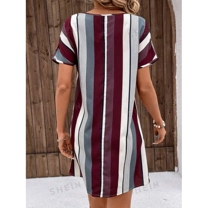 Kadın Kısa Kollu V Yakalı çizgi Baskılı Süprem Elbise