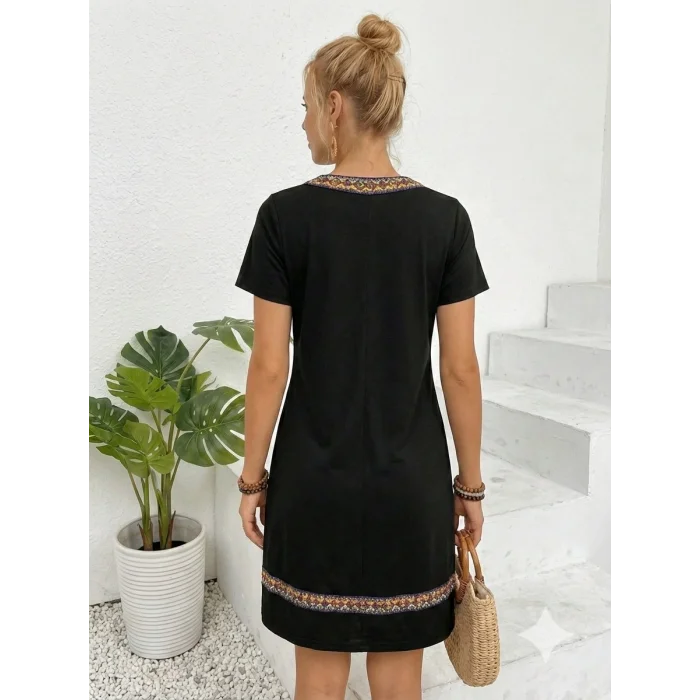 Kadın Kısa Kollu V Yakalı Etnik Desen şerit Detaylı Viskon Elbise