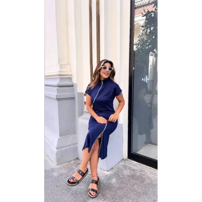 Kadın Kısa Kollu Yakadan Ve Etekten Fermuarlı Midi Viskon Iki Iplik Elbise