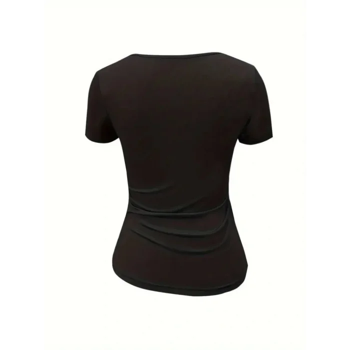 Kadın Kısa Kollu Yakası Açık Lazer Kesik Detaylı Viskon Bluz