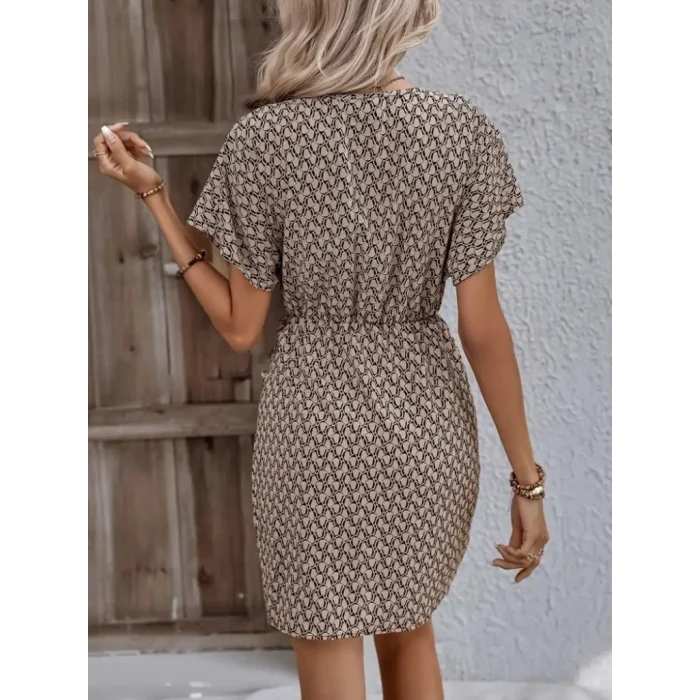 Kadın Kısa Yarasa Kollu önden Kruvaze Yaka Detaylı önden Bağlamalı Desenli Süprem Elbise