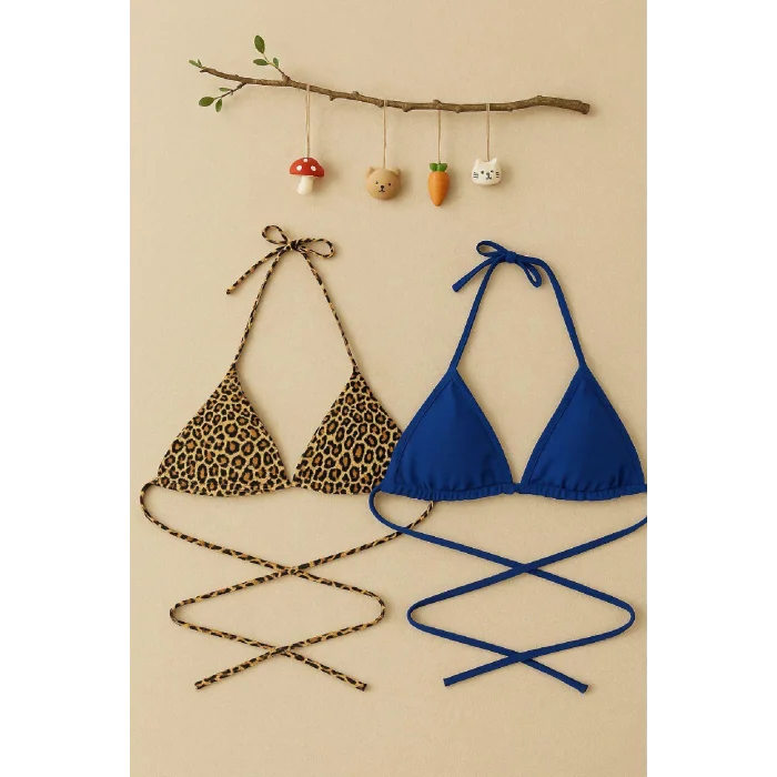 Kadın Leopar Desenli ve Mavi Minimal Kesim Üçgen Bikini Üstü – Modern ve Şık Tasarım