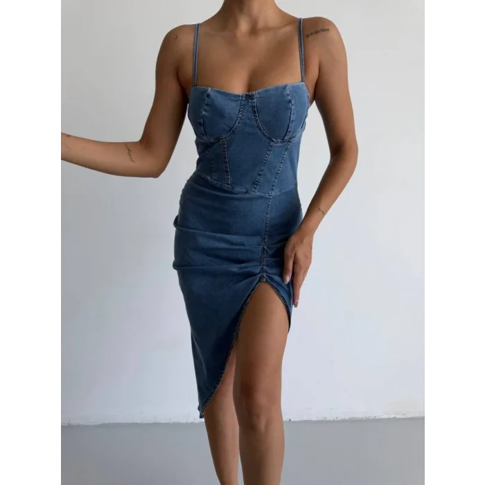 Kadın Omuz Askılı Derin Bacak Dekoltesi Ve Büzgü Detay Kot Elbise