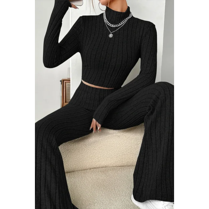 Kadın Siyah Boğazlı Crop Top ve Yüksek Bel Eşofman Takımı Spor Şık Kombin