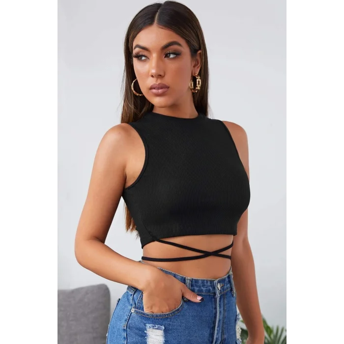 Kadın Siyah Çapraz Bağlamalı Crop Top Büstiyer – Modern ve Şık Tasarım