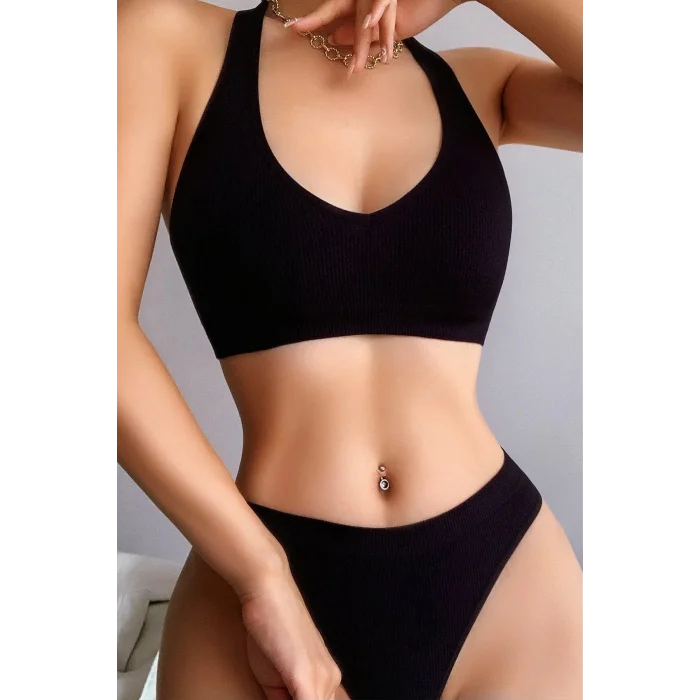 Kadın Siyah Seamless Tanga Sütyen Takım – Modern, Konforlu ve Günlük Kombinlere Uygun