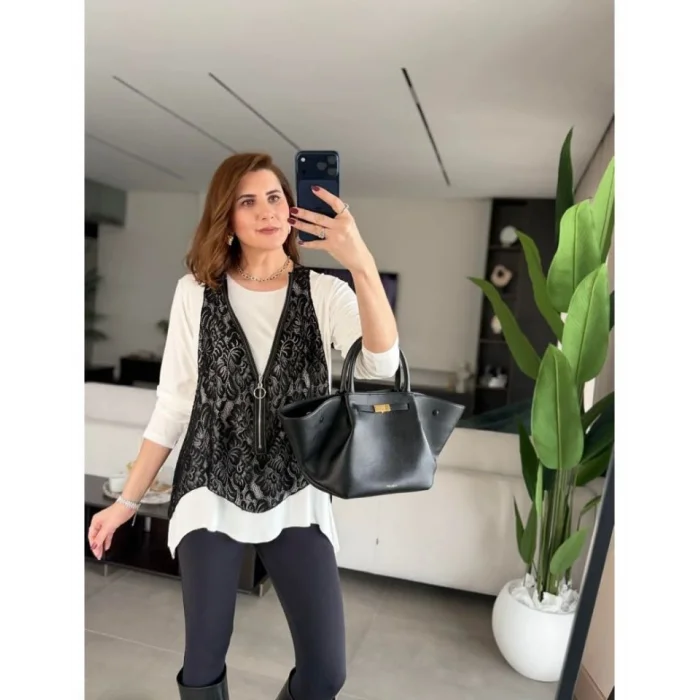 Kadın Uzun Kollu Asimetrik Kesim Bluz Ve Dantel Güpür Transparan Detay Fermuarlı Yelek Ikili Takım