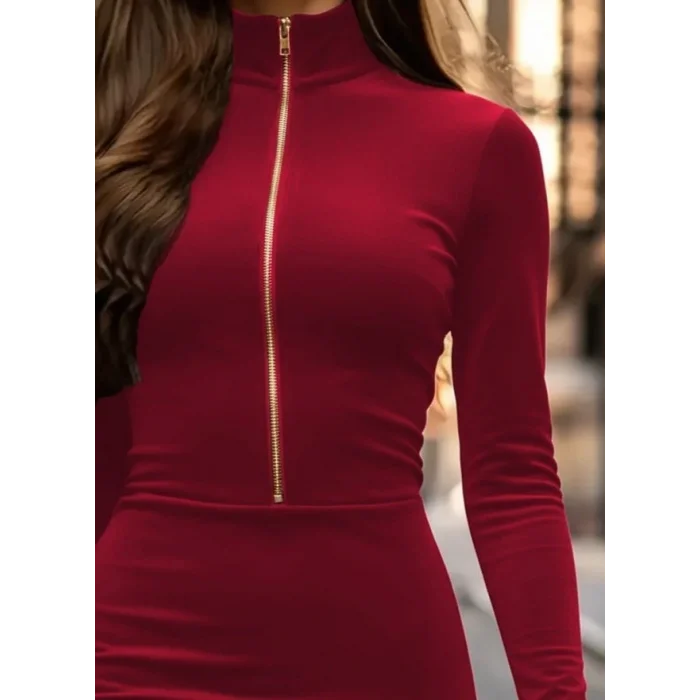 Kadın Uzun Kollu Balıkçı Yaka Yakadan Göğüse Kadar Fermuar Detaylı Mini Kadife Elbise