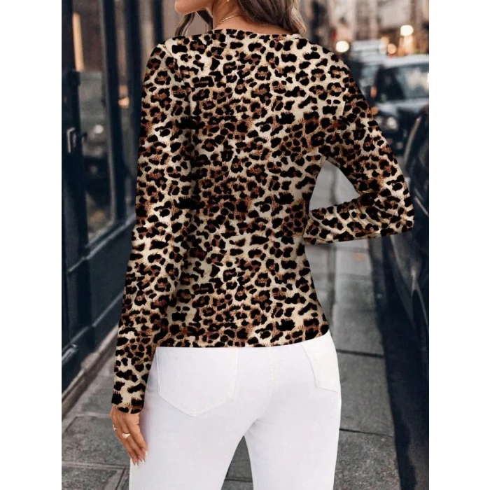 Kadın Uzun Kollu Kruvaze Yakalı Dantelli Kısa Viskon Bluz