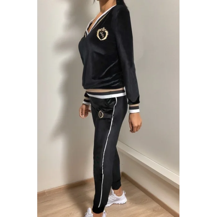 Kadın Uzun Kollu V Yaka Yakası Ve Kol Ağzı şerit Detay Kadife Takım