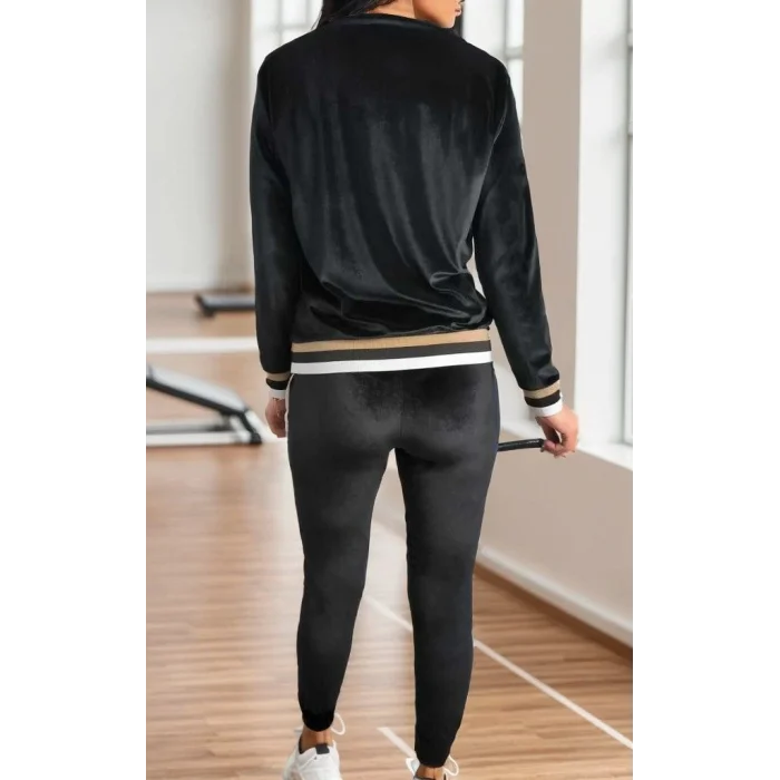 Kadın Uzun Kollu V Yaka Yakası Ve Kol Ağzı şerit Detay Kadife Takım