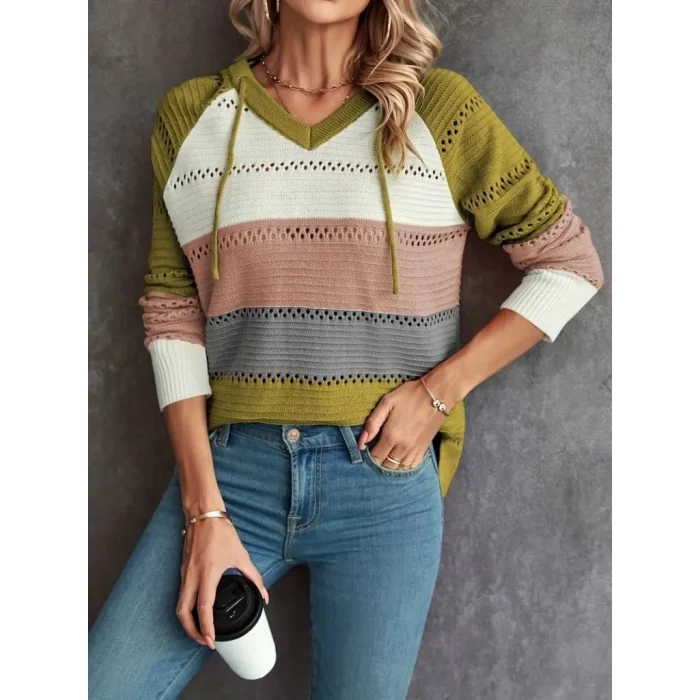 Kadın Uzun Kollu V Yakalı Bağcıklı Kapşonlu Triko Bluz