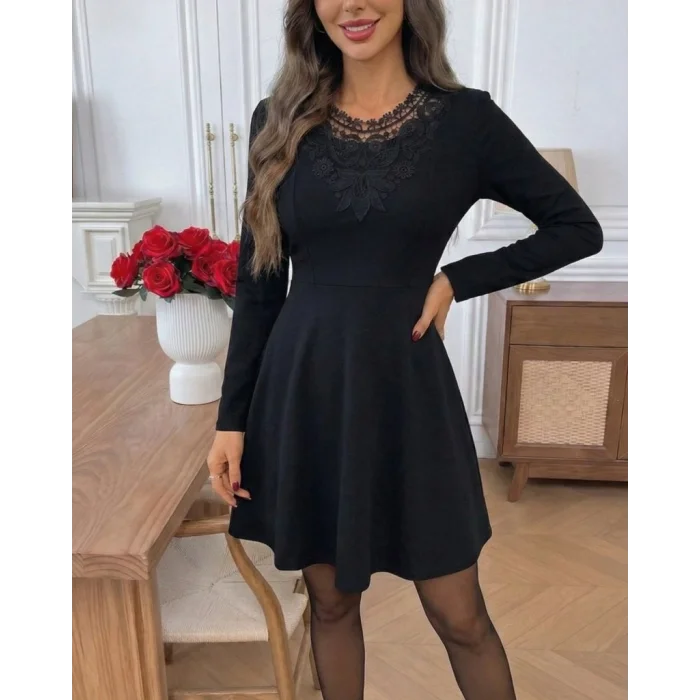 Kadın Uzun Kollu Yakası Dantelli Mini Ithal Krep Elbise