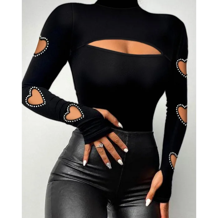 Kadın Uzun Kollu Yarı Balıkçı Yaka Pencere Detaylı Kolları Kalp Desen Taşlı Viskon Bluz