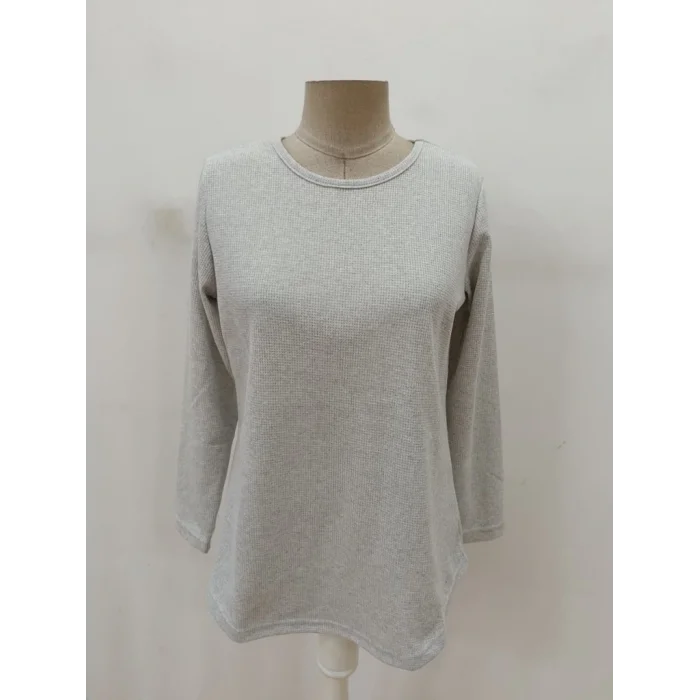 Kadın Uzun Kollu Yuvarlak Yaka Arkadan Düğmeli Waffle Bluz