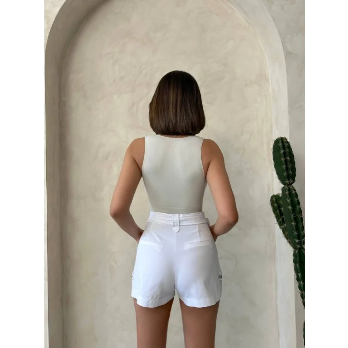 Kemer detaylı gabardin şort beyaz s25289