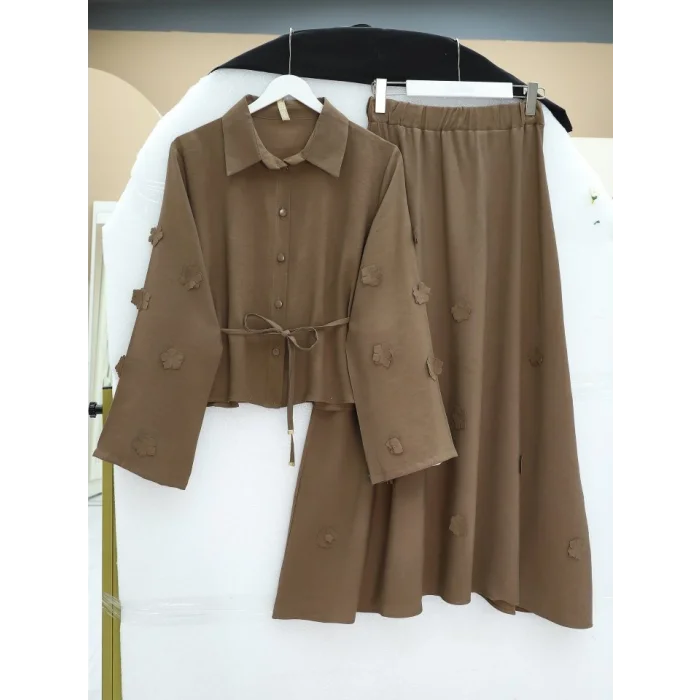 Kolları Ve Eteği Çiçekli Beli Bağcıklı Gömlek Etek İkili Modal Takım  -Kahve