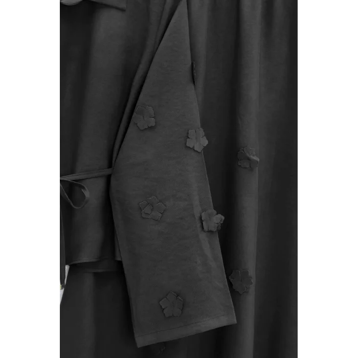 Kolları Ve Eteği Çiçekli Beli Bağcıklı Gömlek Etek İkili Modal Takım  -Siyah