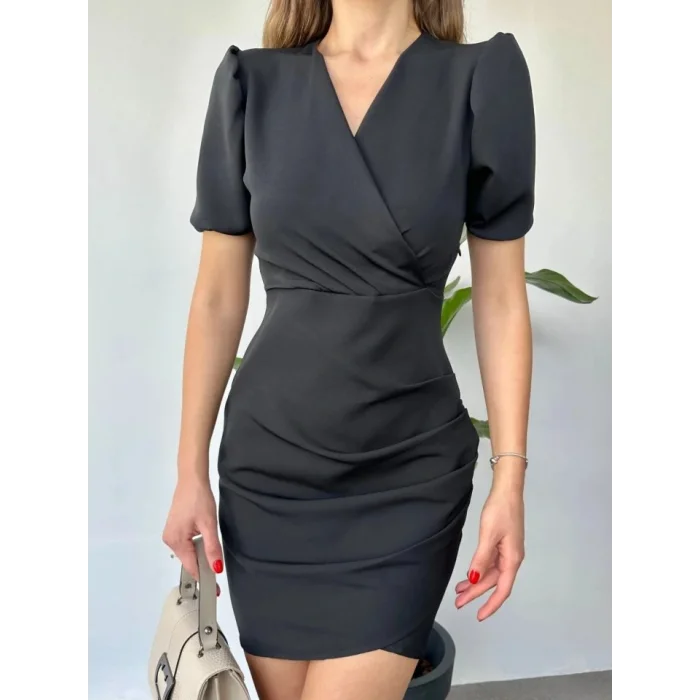 Kruvaze Yaka Omuzu Büzgülü Kat Kat Elbise -Siyah