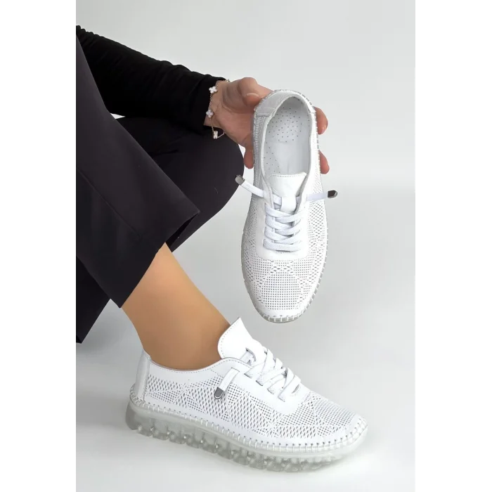 Merja Beyaz Deri Bağcıklı Spor Ayakkabı