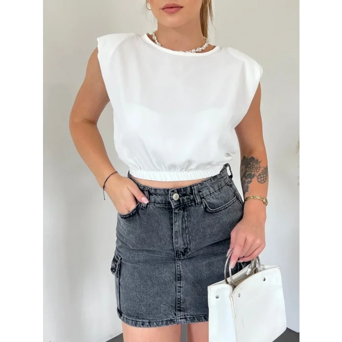 Omuzları Vatkalı Beli Lastikli  Bluz -Beyaz