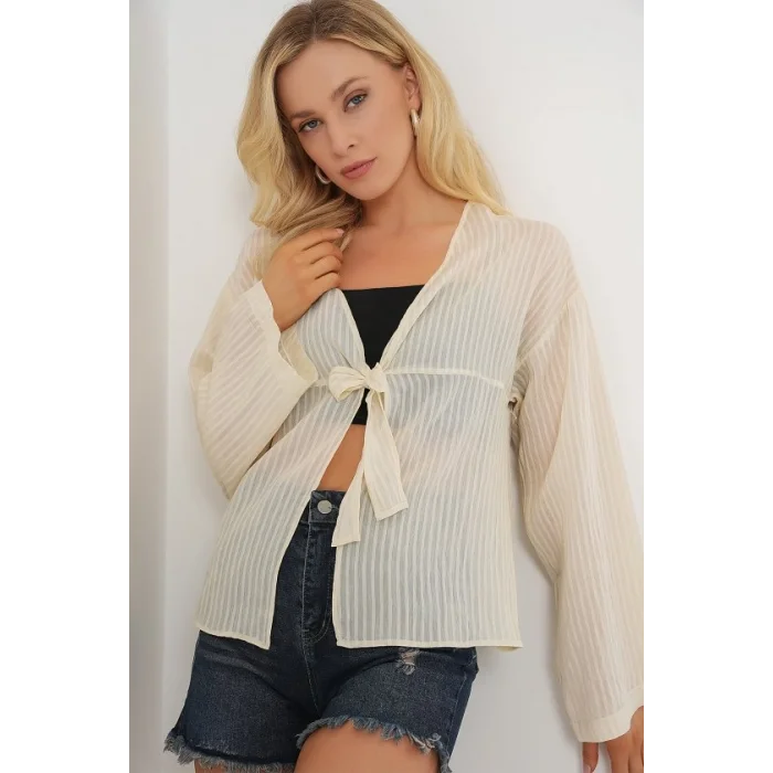 Önü Bağcıklı Bluz 952 - Krem