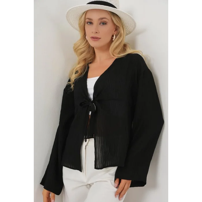 Önü Bağcıklı Bluz 952 - Siyah