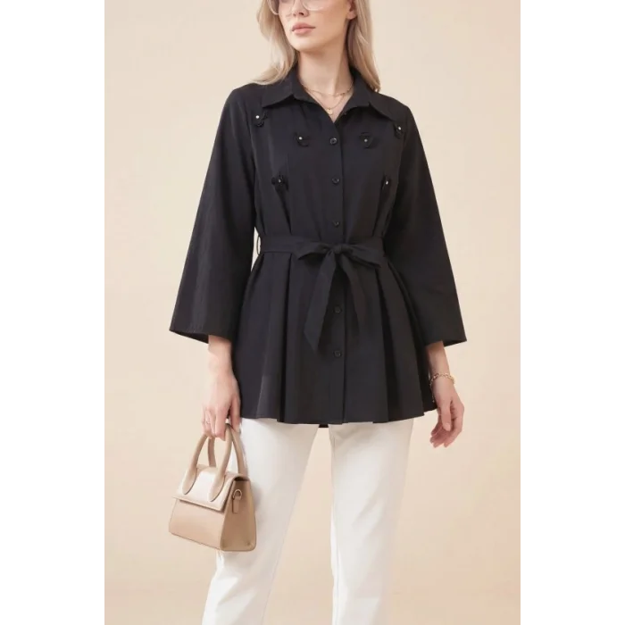 Önü Çiçek Detaylı Beli Bağcıklı Düğmeli Panço   -Siyah