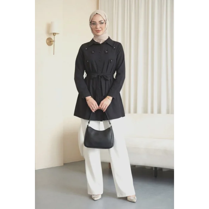 Önü Çiçek Detaylı Beli Bağcıklı Düğmeli Panço   -Siyah