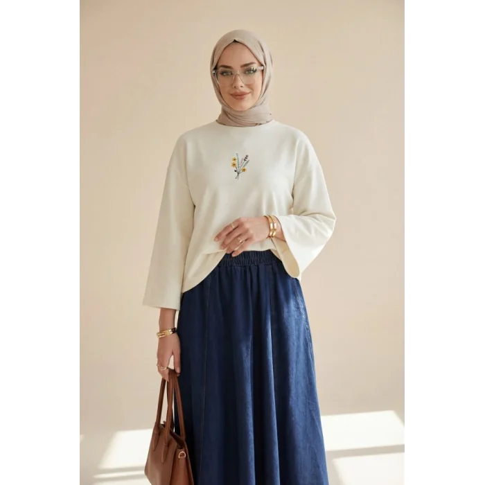 Önü Çiçek Nakışlı Yuvarlak Yaka Salaş Penye Tunik   -Ekru