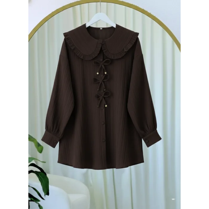 Önü Kurdele Detaylı Düğmeli Önlük Yaka Gömlek  -Kahve