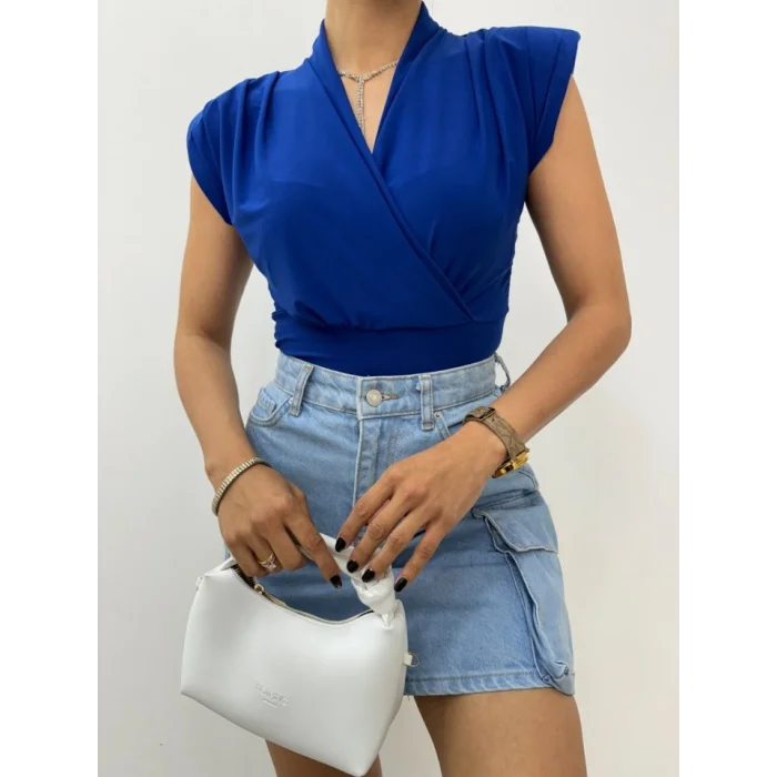 Sıfır Kol Vatkalı Kruvaze Model Sandy Bluz -Saks