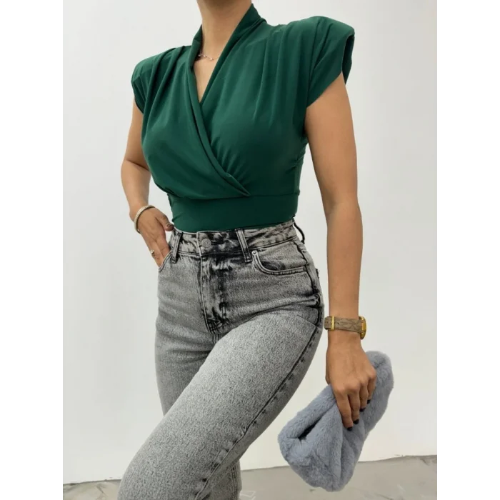 Sıfır Kol Vatkalı Kruvaze Model Sandy Bluz -Zümrüt