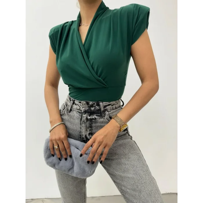 Sıfır Kol Vatkalı Kruvaze Model Sandy Bluz -Zümrüt